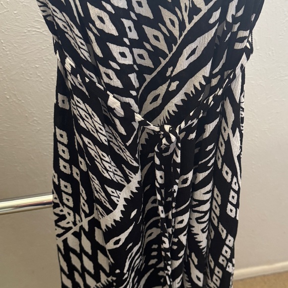 Natori Chibana A-Line Dress. Black & White. Medium. Excellent Condition. - Picture 2 of 8